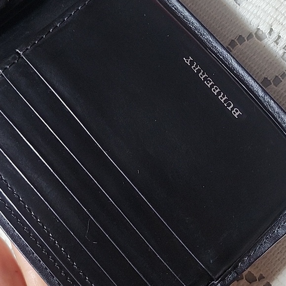 Burberry Black Wallet with Bifold Design and Leather Trim - Picture 11 of 12